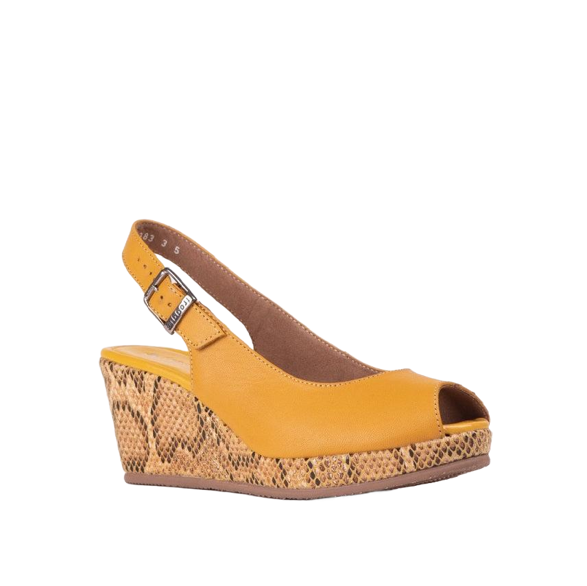 10715 - Wedge Slingback