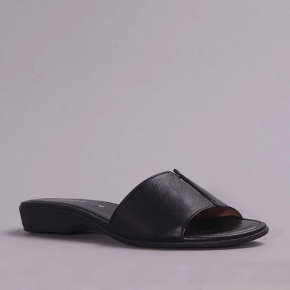 11643 - Wider Fit Mule Sandal